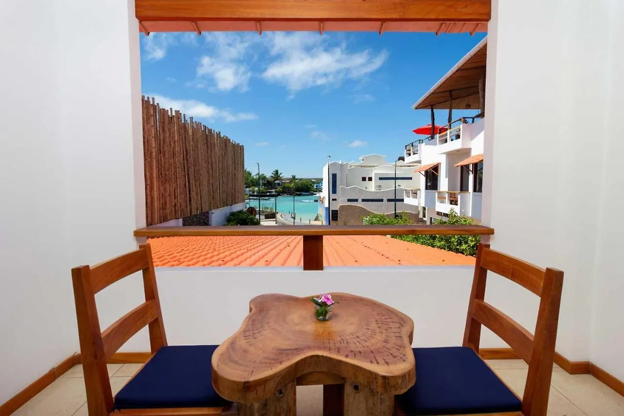 Plaza Luna Suites Puerto Ayora  Hotel