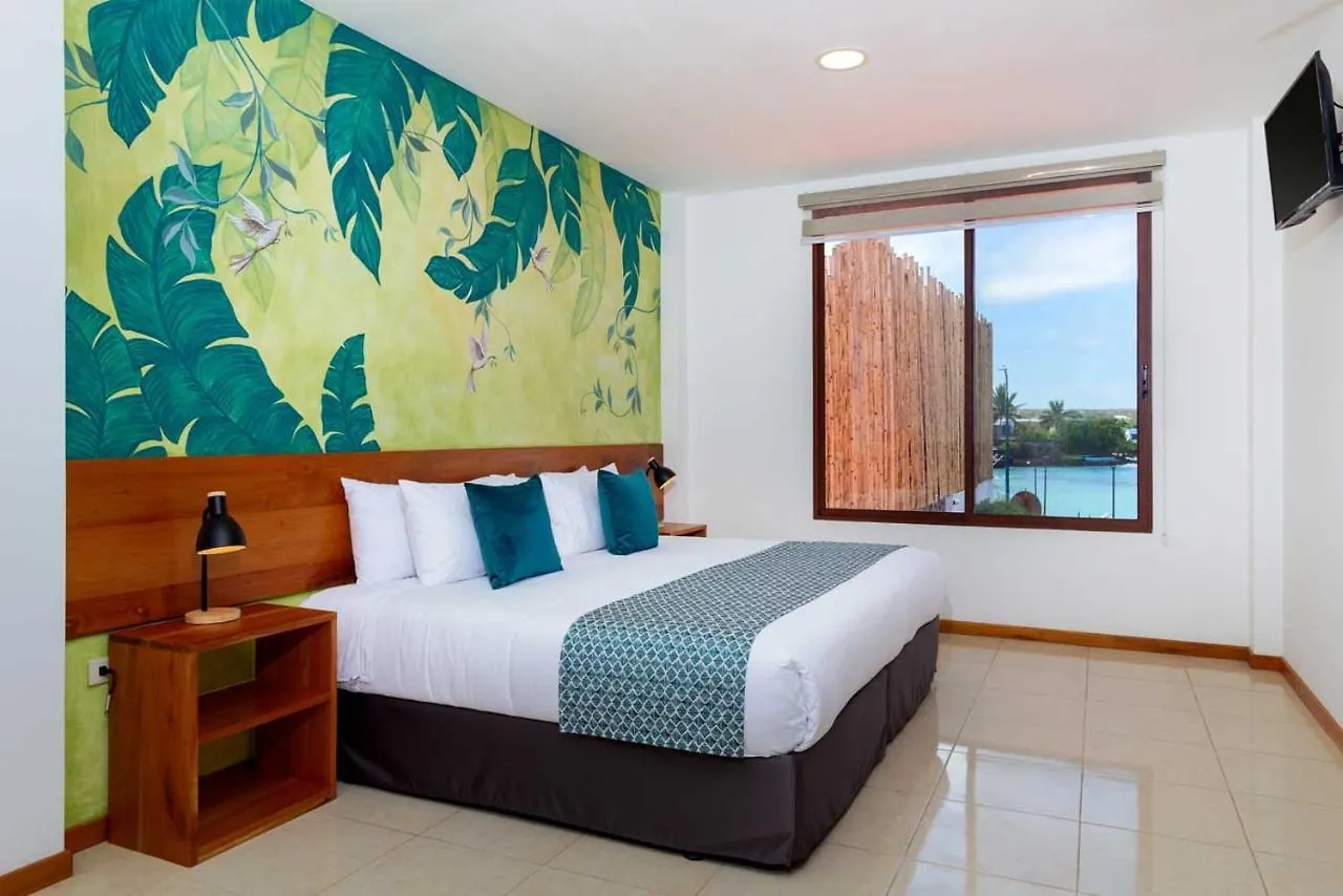 Hotel Plaza Luna Suites Puerto Ayora