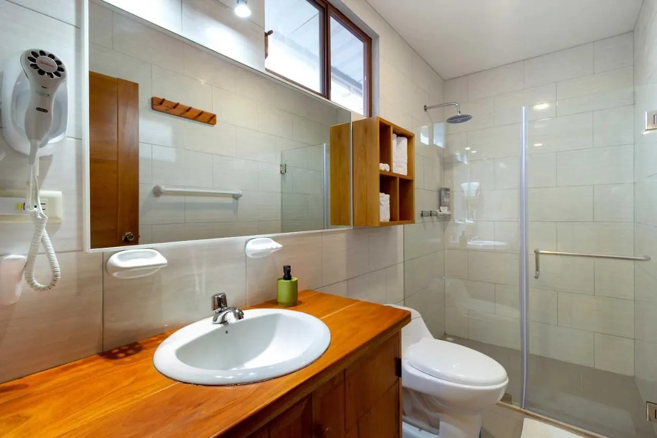 Plaza Luna Suites Пуэрто-Айора Отель