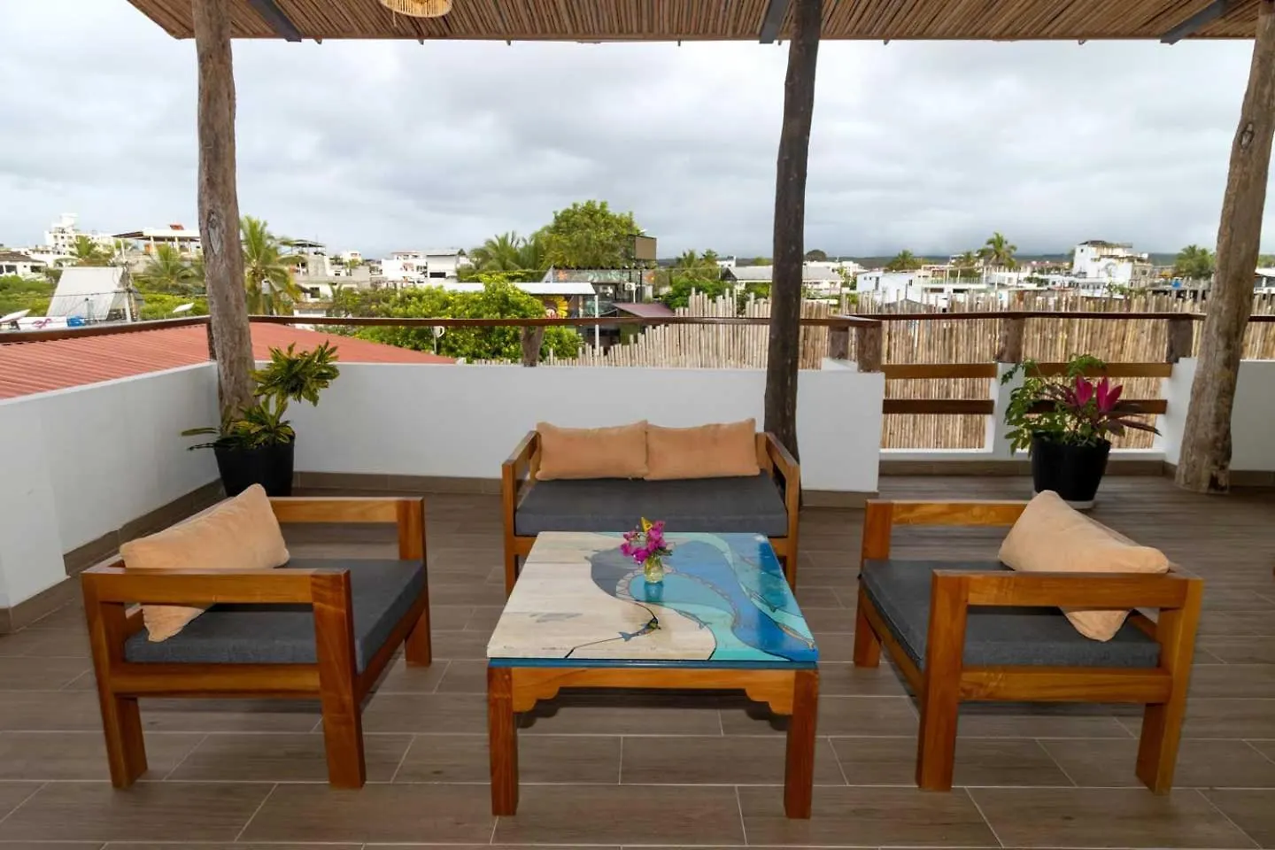 Plaza Luna Suites Puerto Ayora