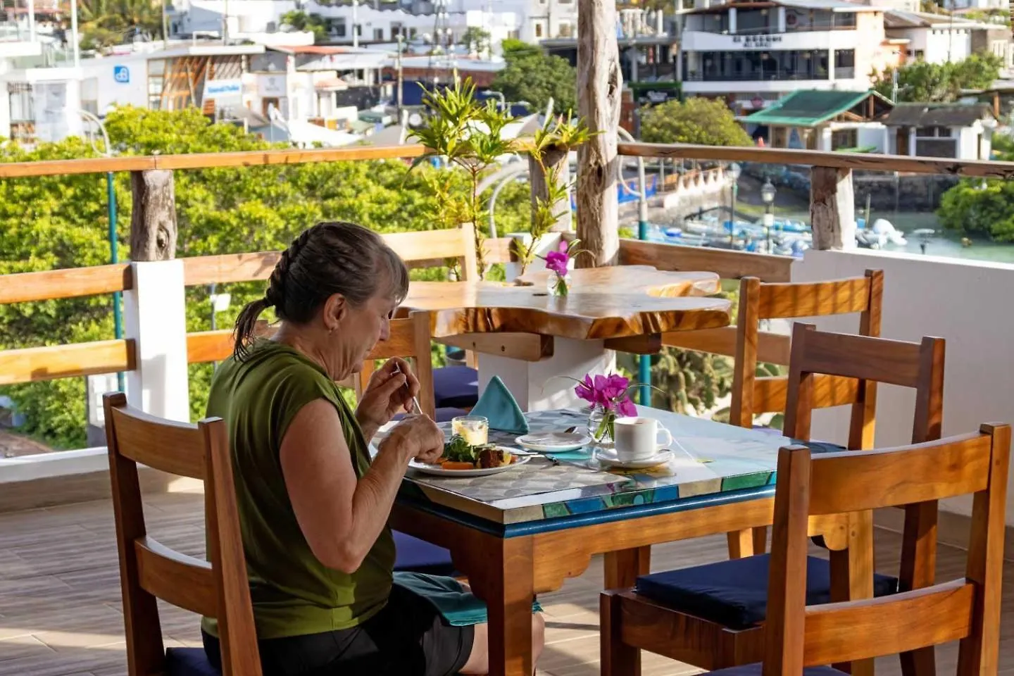 Hotel Plaza Luna Suites Puerto Ayora